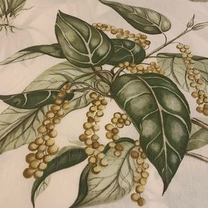 Pottery Barn Queen/Full Duvet and Shams